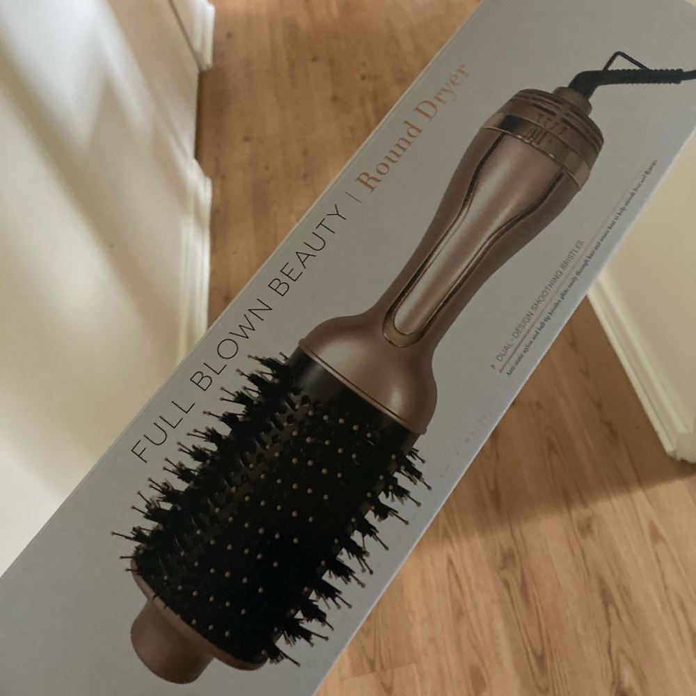 Full Blown Beauty Round Dryer
